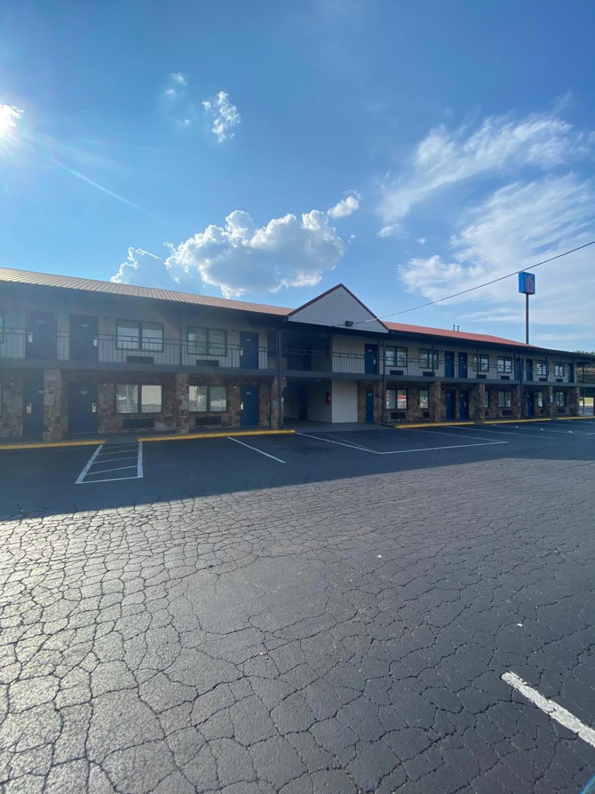 Motel 6 Manchester Tn Экстерьер фото