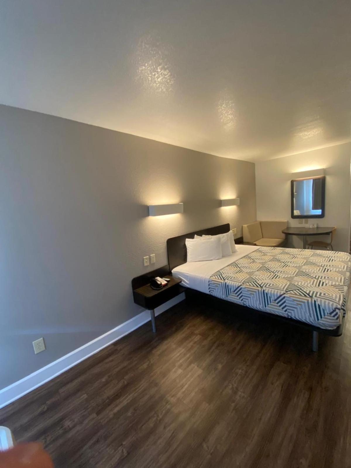 Motel 6 Manchester Tn Экстерьер фото