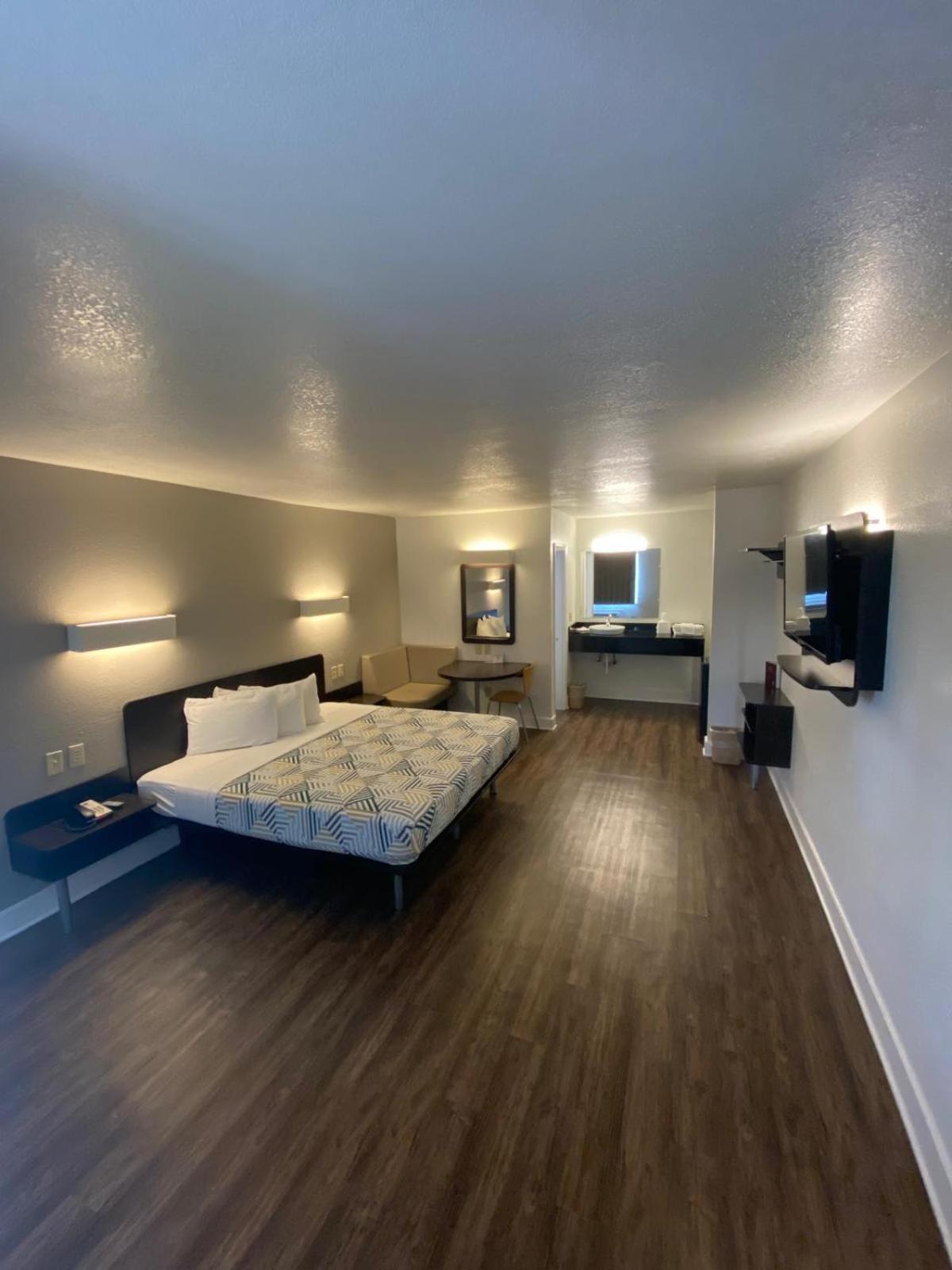 Motel 6 Manchester Tn Экстерьер фото